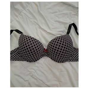 Black & White Patterned Bra Size 38D